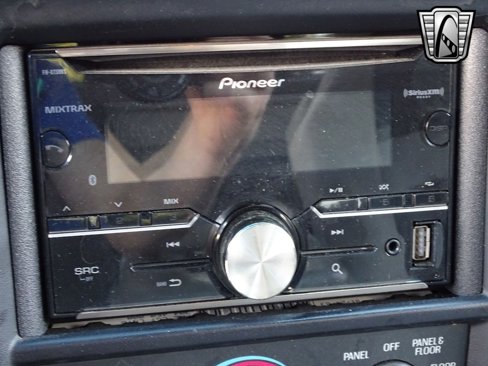 Used 2003 Ford F150 Lightning image 24