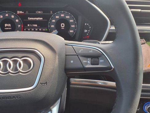 New 2025 Audi Q3 2.0T Premium image 16