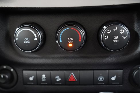 Used 2015 Jeep Wrangler Unlimited Sahara w/ Connectivity Group image 24