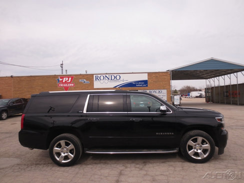 Used 2015 Chevrolet Suburban LTZ image 1