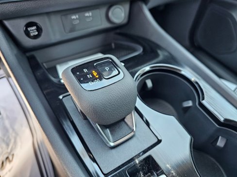 New 2025 Nissan Rogue S image 37