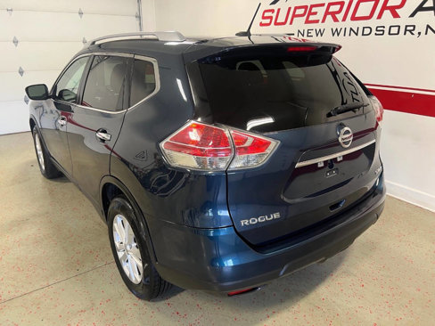 Used 2015 Nissan Rogue SV w/ SV Moonroof Package image 12