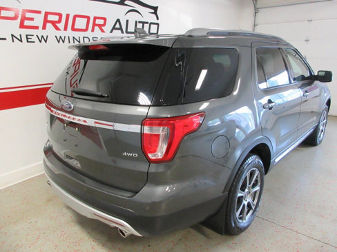 Used 2017 Ford Explorer XLT w/ Equipment Group 202A image 14