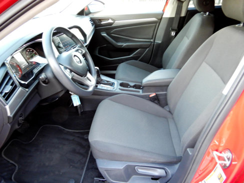 Used 2019 Volkswagen Jetta R-Line image 10