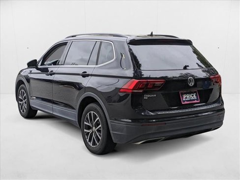 Used 2019 Volkswagen Tiguan SE w/ Panoramic Sunroof Package image 6