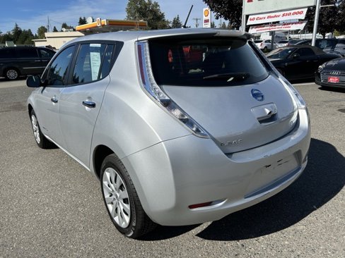 Used 2015 Nissan Leaf S image 7
