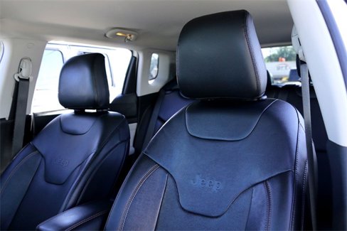 Used 2022 Jeep Compass Limited image 11