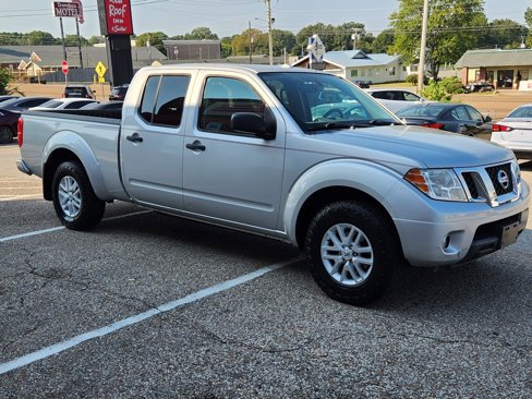 Used 2017 Nissan Frontier SV w/ SV Value Truck Package image 6