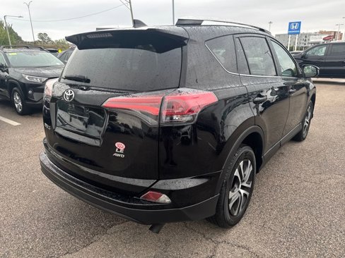 Used 2016 Toyota RAV4 LE image 8