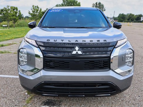 Used 2022 Mitsubishi Outlander SEL Black Edition image 8