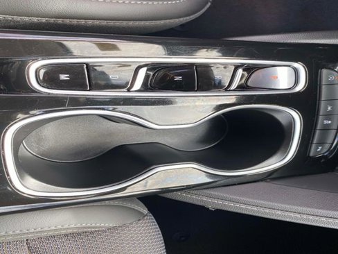 Used 2023 Buick Envision Preferred image 18