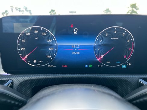 Used 2025 Mercedes-Benz CLA 250 image 8