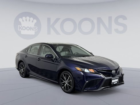 Used 2021 Toyota Camry SE image 10