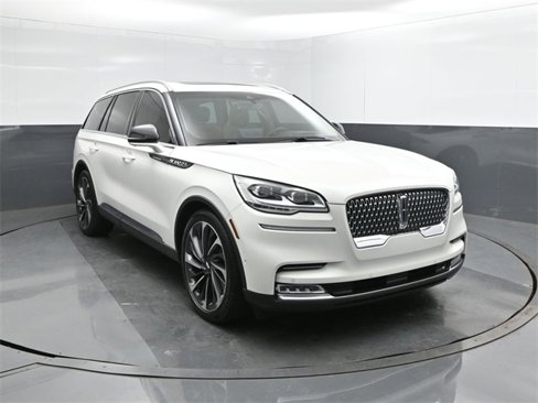 Used 2020 Lincoln Aviator Reserve w/ Equipment Group 202A image 22