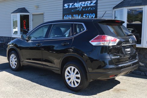Used 2016 Nissan Rogue S image 3