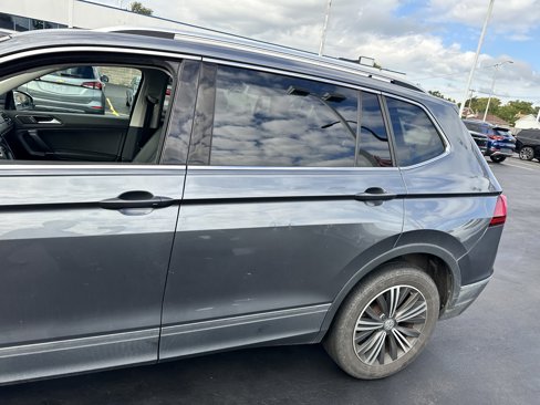 Used 2018 Volkswagen Tiguan SEL w/ 3rd Row Seat Package image 5