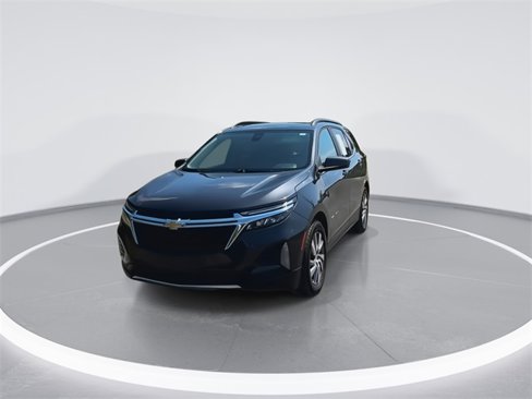 Used 2023 Chevrolet Equinox LT image 3