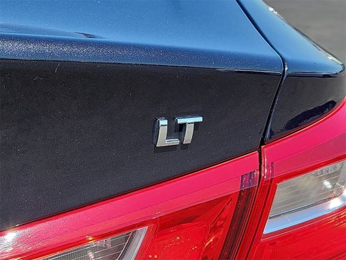 Used 2023 Chevrolet Malibu LT image 16