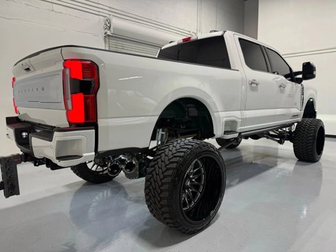 Used 2024 Ford F250 Limited image 14
