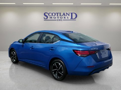 Used 2024 Nissan Sentra SV image 8