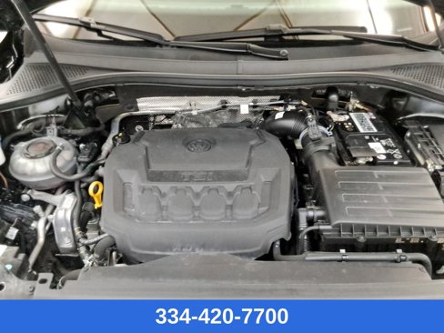 Used 2023 Volkswagen Tiguan SE R-Line image 31