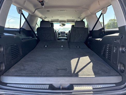 Used 2018 Chevrolet Suburban Premier image 29