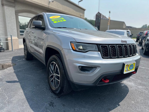 Used 2017 Jeep Grand Cherokee Trailhawk w/ Trailhawk Luxury Group image 1