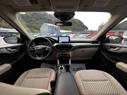Used 2020 Ford Escape SE image 6