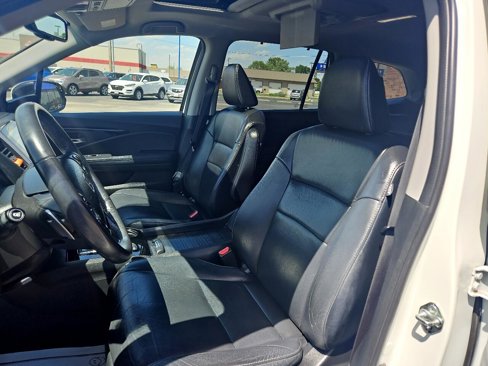 Used 2017 Honda Pilot Touring image 22