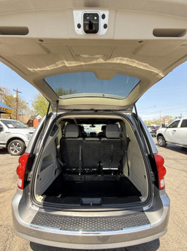 Used 2018 Dodge Grand Caravan SXT image 14