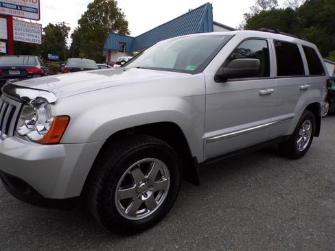 Used 2010 Jeep Grand Cherokee Laredo image 5