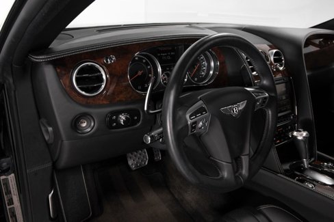Used 2017 Bentley Continental GT image 22