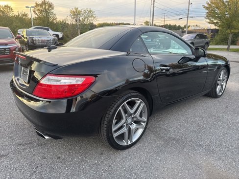 Used 2015 Mercedes-Benz SLK 250 image 6