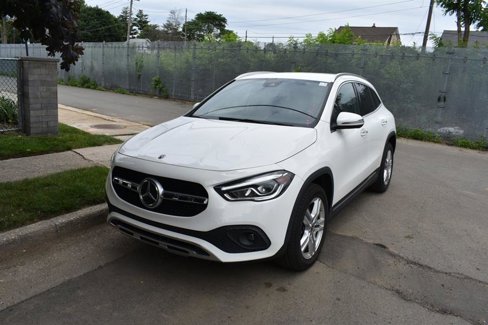 Used 2022 Mercedes-Benz GLA 250 4MATIC image 2