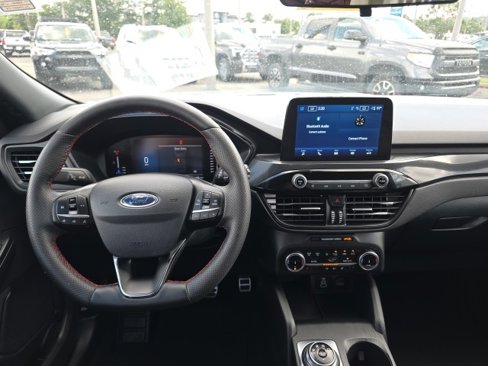 Used 2024 Ford Escape ST-Line image 11