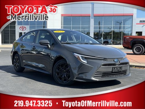 Used 2023 Toyota Corolla LE image 1