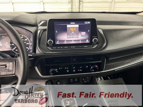 Used 2024 Nissan Rogue S image 41