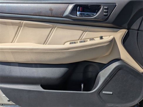 Used 2019 Subaru Outback 2.5i Limited w/ Popular Package #2 image 24