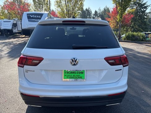 Used 2021 Volkswagen Tiguan SE w/ Panoramic Sunroof Package image 3