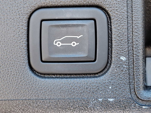 Certified 2023 GMC Terrain SLT w/ LPO, Floor Liner Package image 28