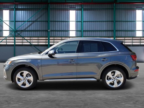 Used 2022 Audi Q5 2.0T Premium Plus image 2