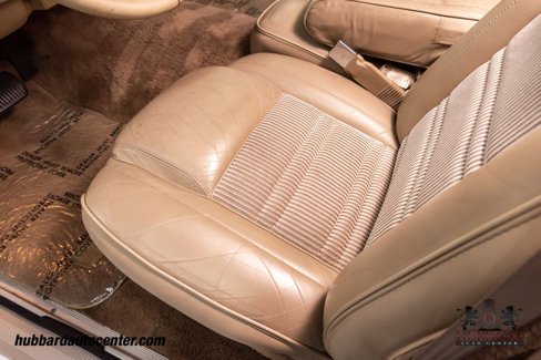 Used 1991 Jeep Grand Wagoneer image 17