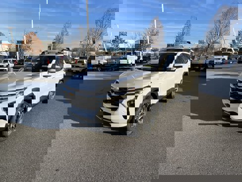 New 2025 Chevrolet Trax LT w/ Driver Confidence Package image 1