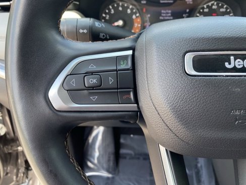 Used 2022 Jeep Compass Limited image 35
