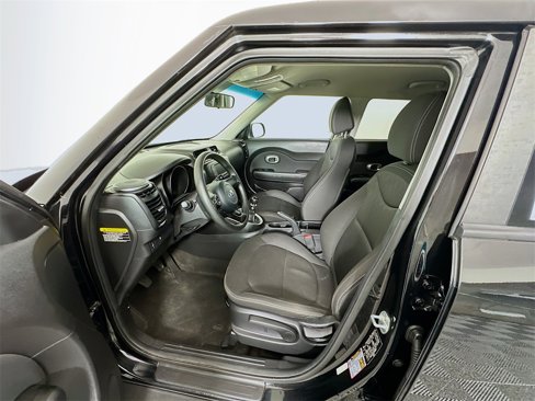 Used 2018 Kia Soul image 18
