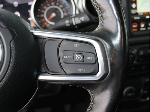 Used 2021 Jeep Gladiator Overland image 14