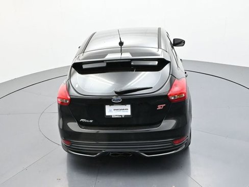 Used 2018 Ford Focus ST image 33