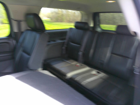 Used 2013 Chevrolet Suburban LT image 15