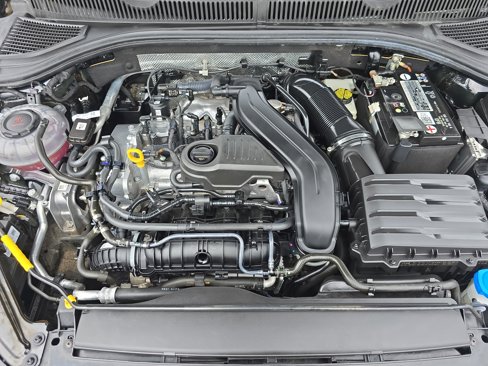 Certified 2022 Volkswagen Jetta SE image 27