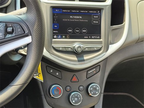 Used 2020 Chevrolet Sonic LS image 23